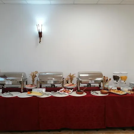 Hanul Hora Romaneasca Han/Misafirhane