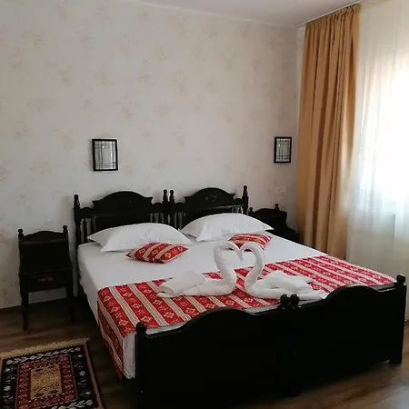 Hanul Hora Romaneasca Inn