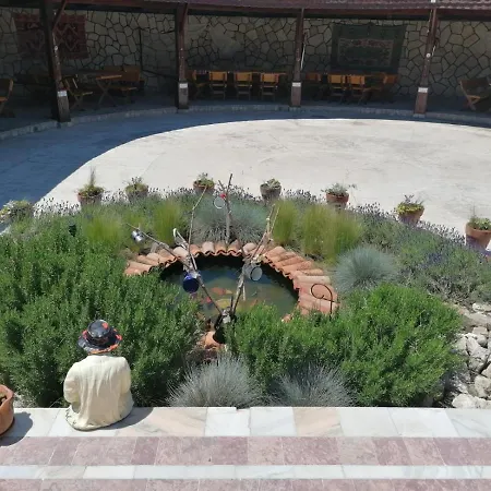 Hanul Hora Romaneasca Han/Misafirhane 3*